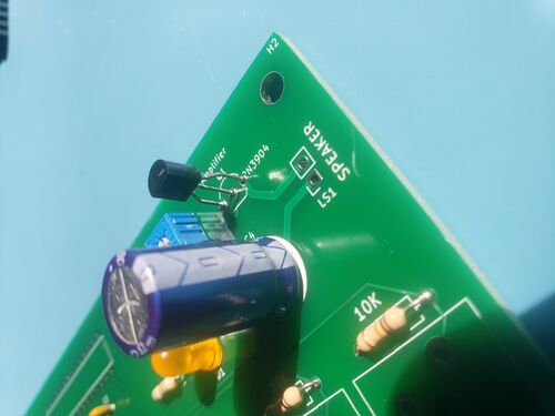 Transistor speaker.jpg